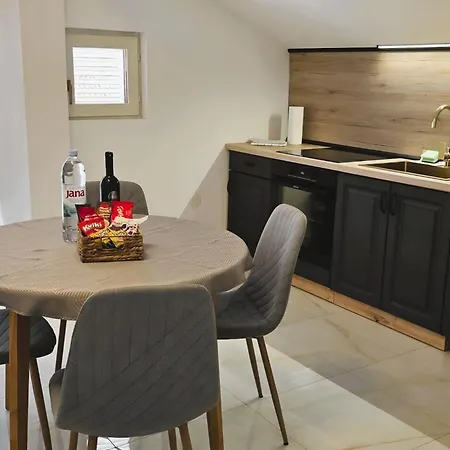 Casa Mia Sabunike A3 Apartment *